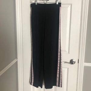 High waisted, wide-legged track style pants Guess